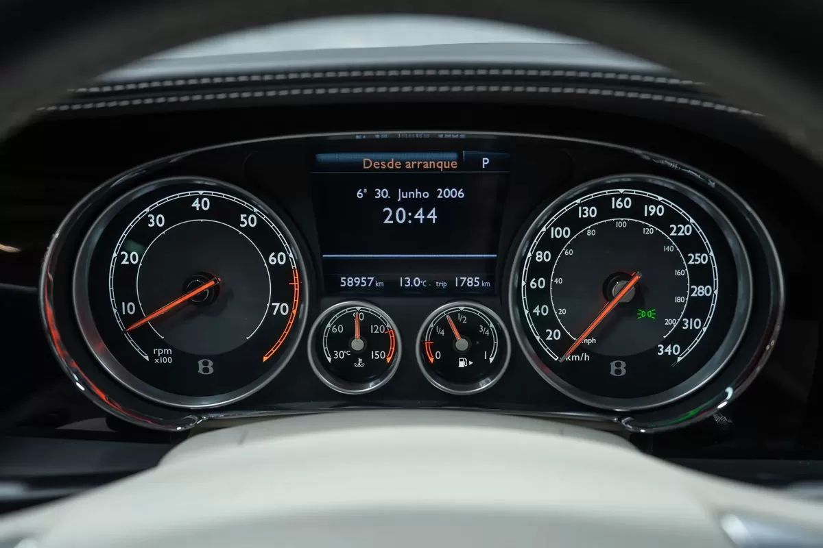 bentley-continental-2015-gasolina-5998cc