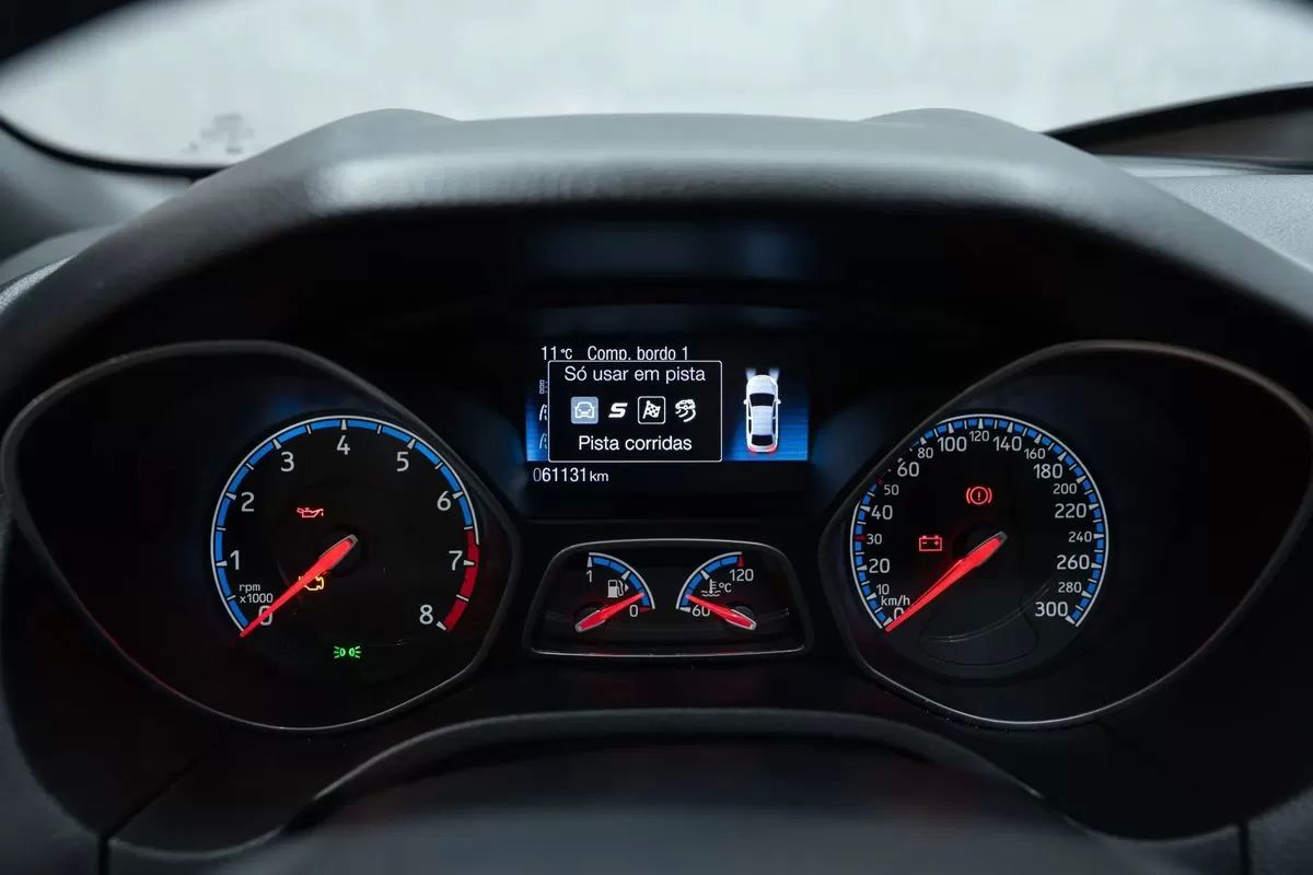 ford-focus-2016-gasolina-2261cc