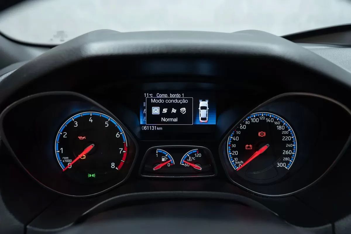 ford-focus-2016-gasolina-2261cc