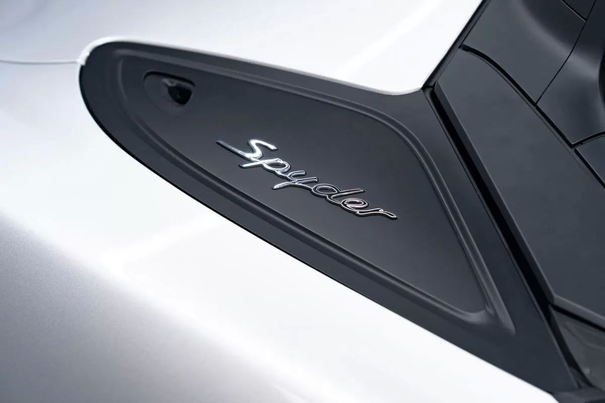 porsche-718-2020-gasolina-3995cc
