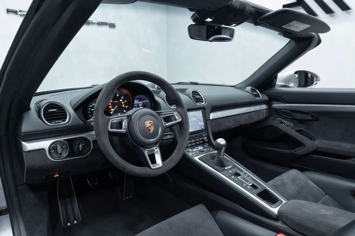 porsche-718-2020-gasolina-3995cc