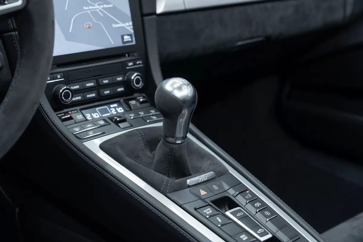 porsche-718-2020-gasolina-3995cc