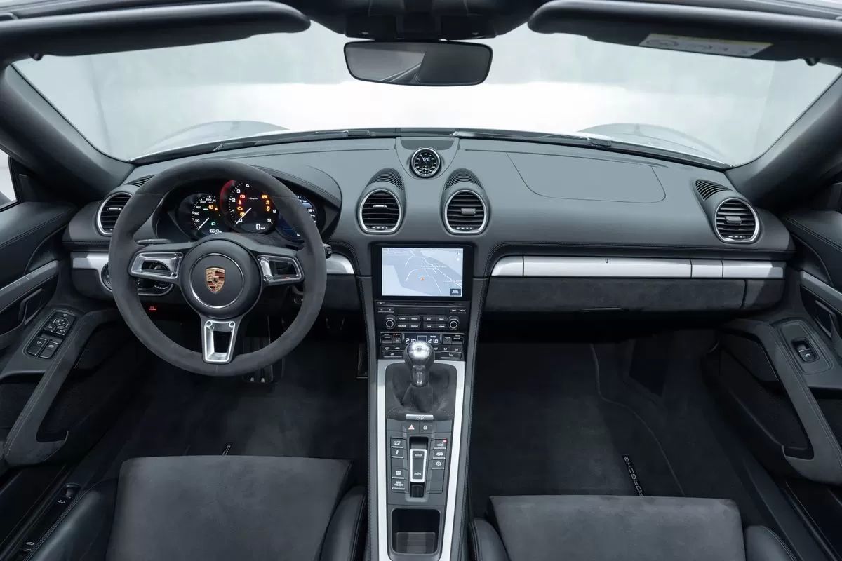 porsche-718-2020-gasolina-3995cc