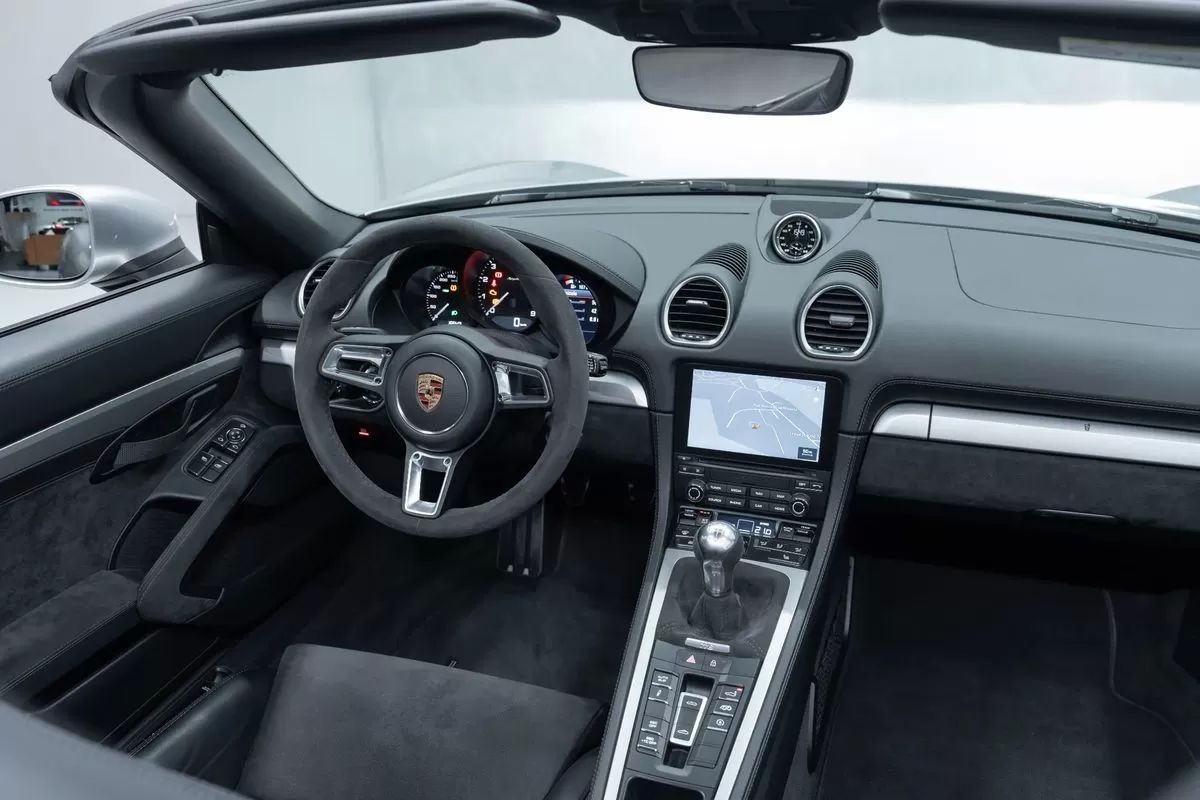 porsche-718-2020-gasolina-3995cc