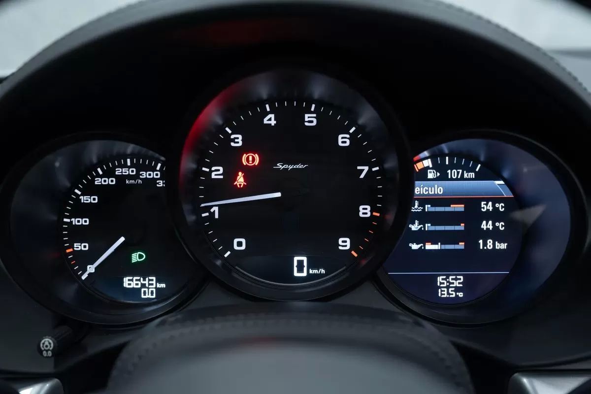 porsche-718-2020-gasolina-3995cc