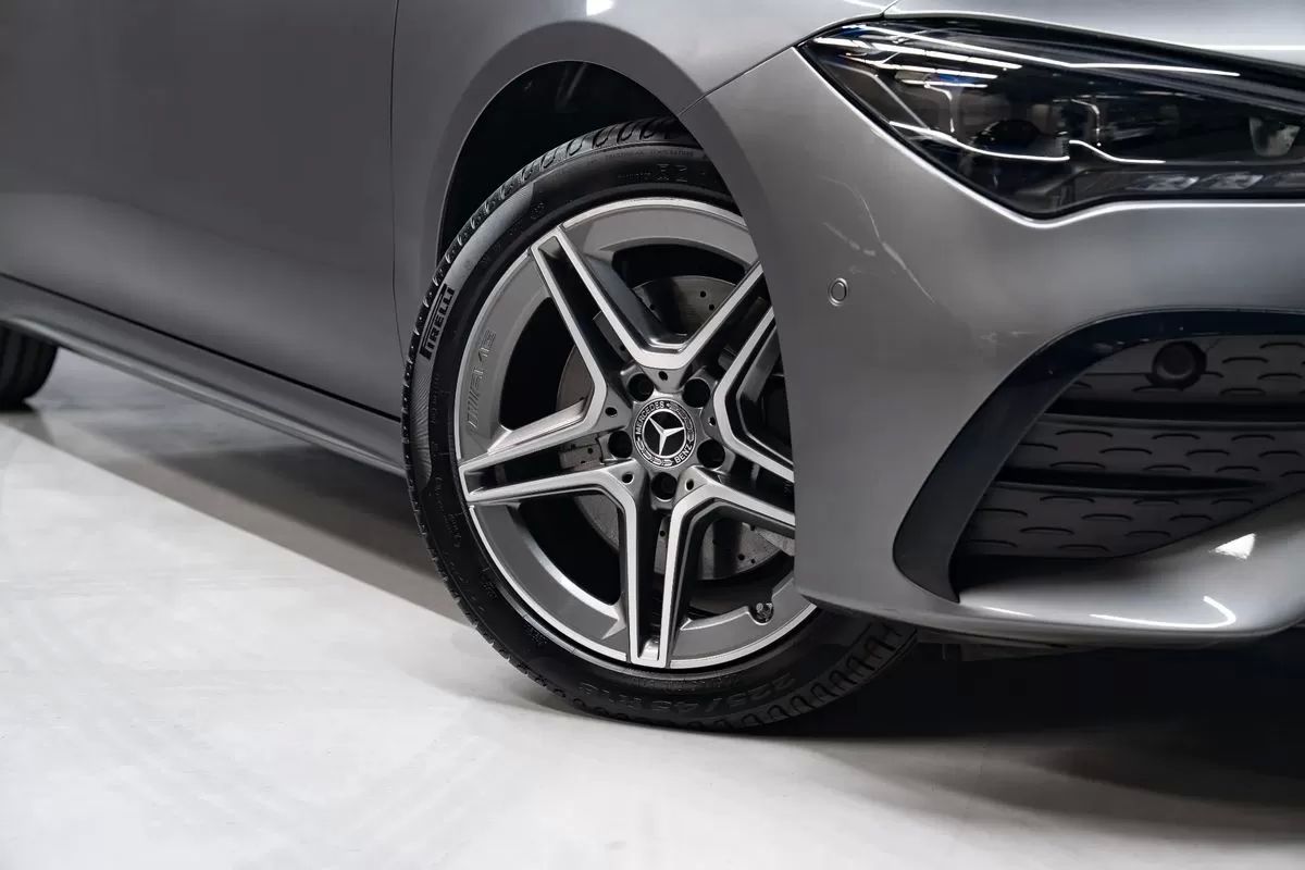 mercedes-benz-cla-2025-hibrido-1332cc