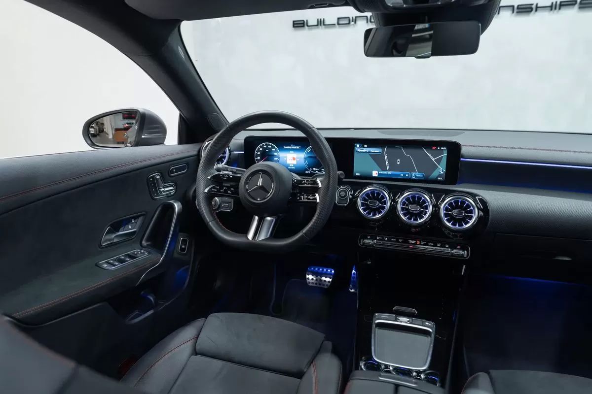 mercedes-benz-cla-2025-hibrido-1332cc