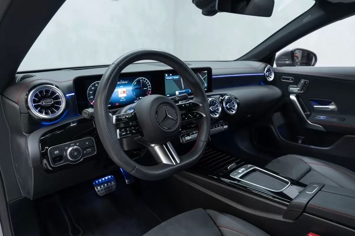 mercedes-benz-cla-2025-hibrido-1332cc