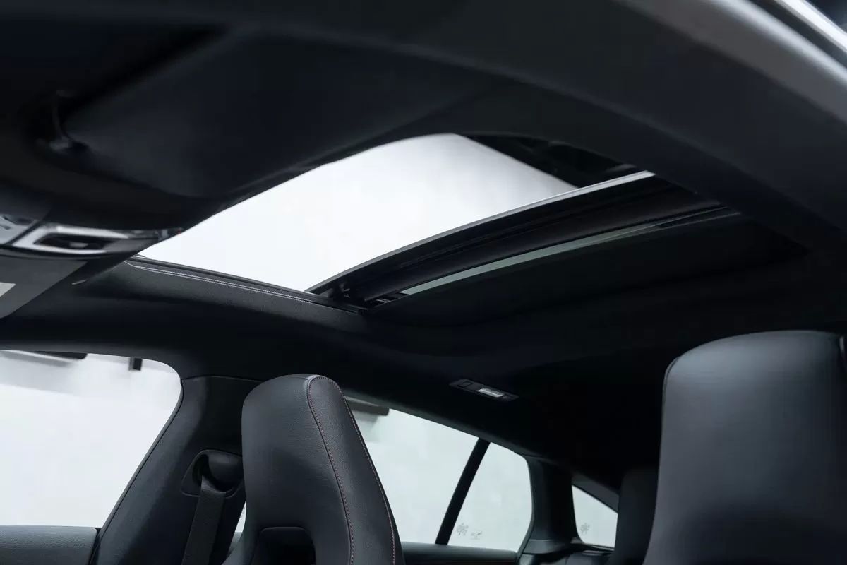 mercedes-benz-cla-2025-hibrido-1332cc