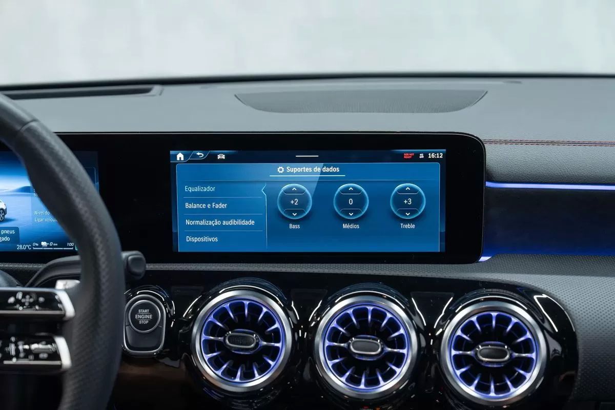 mercedes-benz-cla-2025-hibrido-1332cc