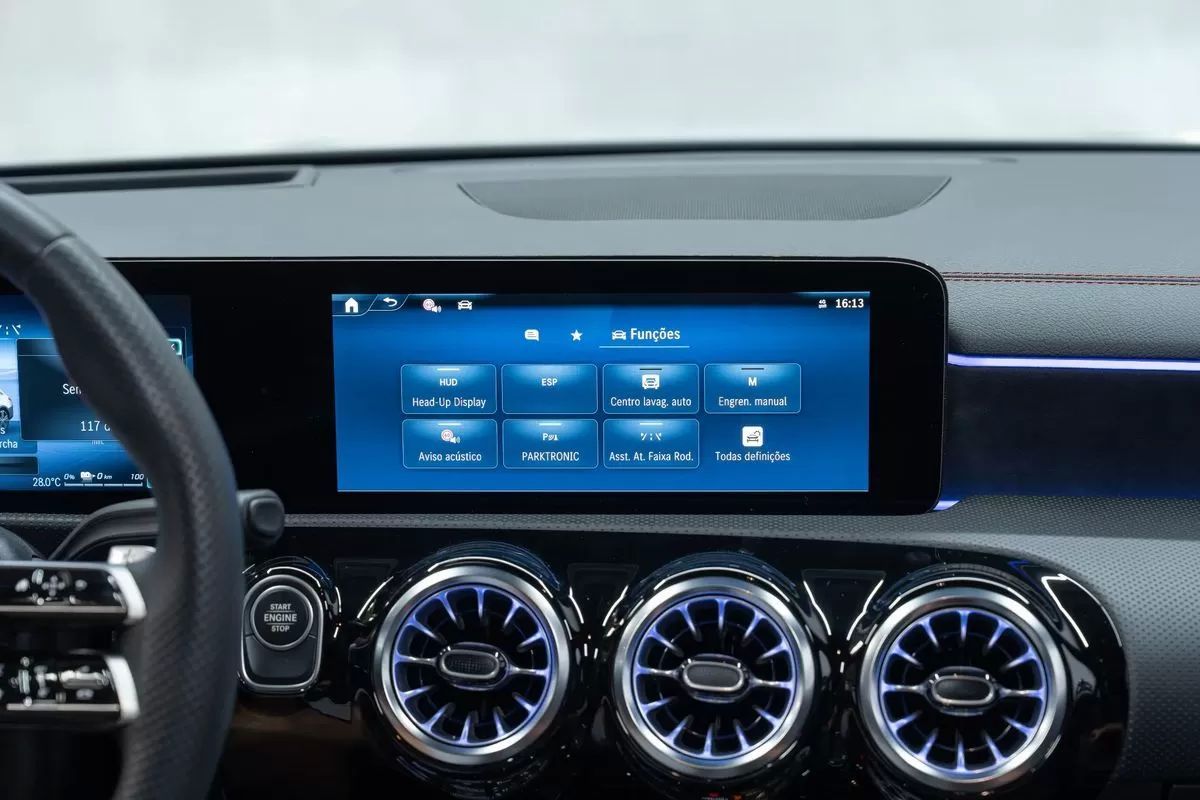 mercedes-benz-cla-2025-hibrido-1332cc