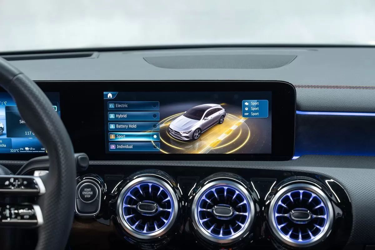 mercedes-benz-cla-2025-hibrido-1332cc