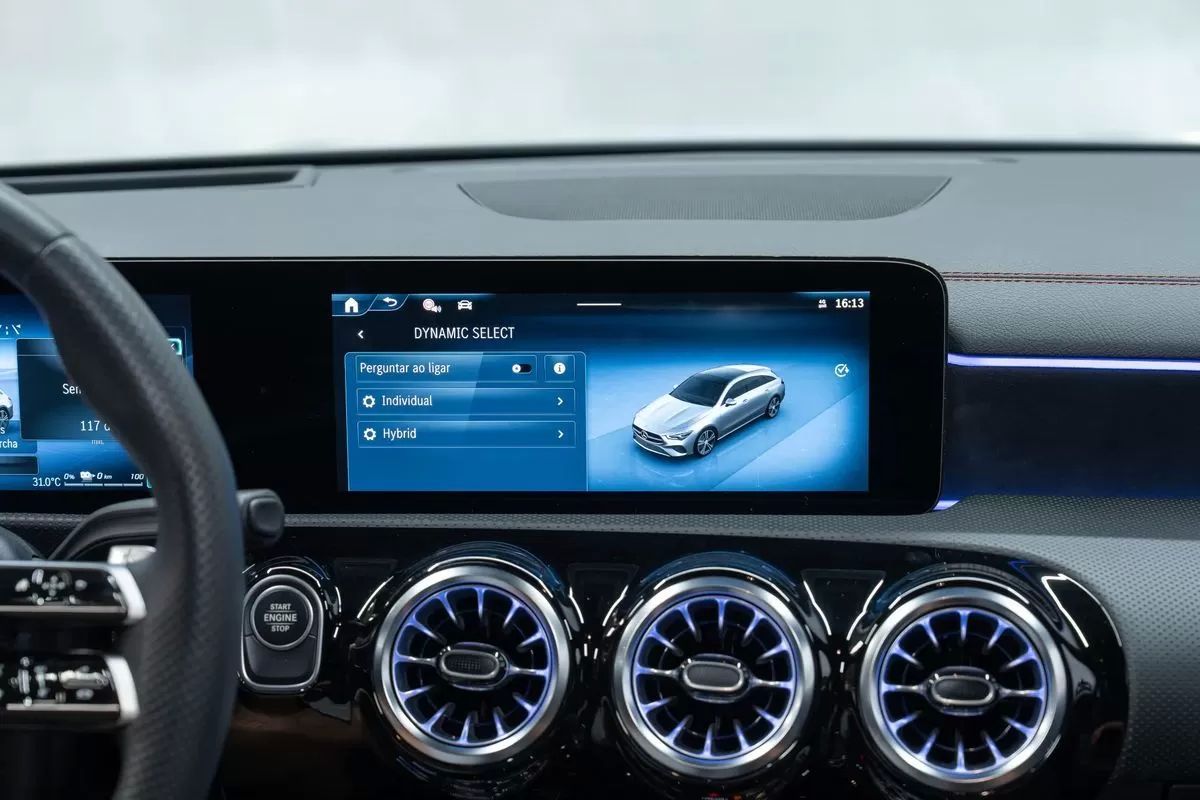mercedes-benz-cla-2025-hibrido-1332cc