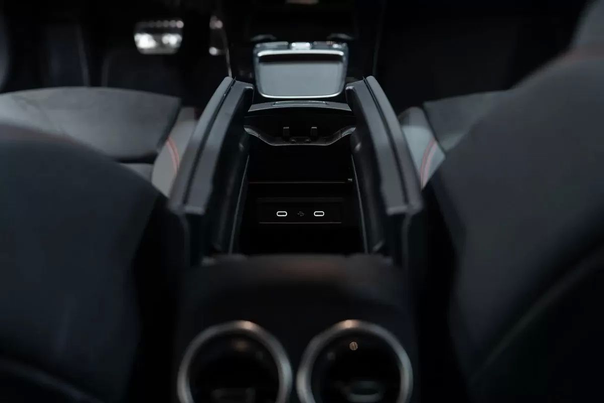mercedes-benz-cla-2025-hibrido-1332cc