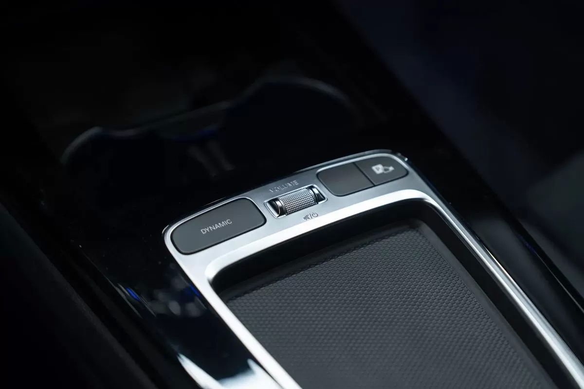 mercedes-benz-cla-2025-hibrido-1332cc