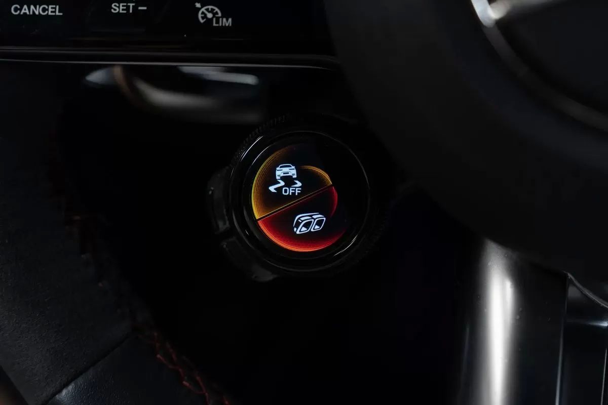 mercedes-benz-cla-2024-gasolina-1991cc