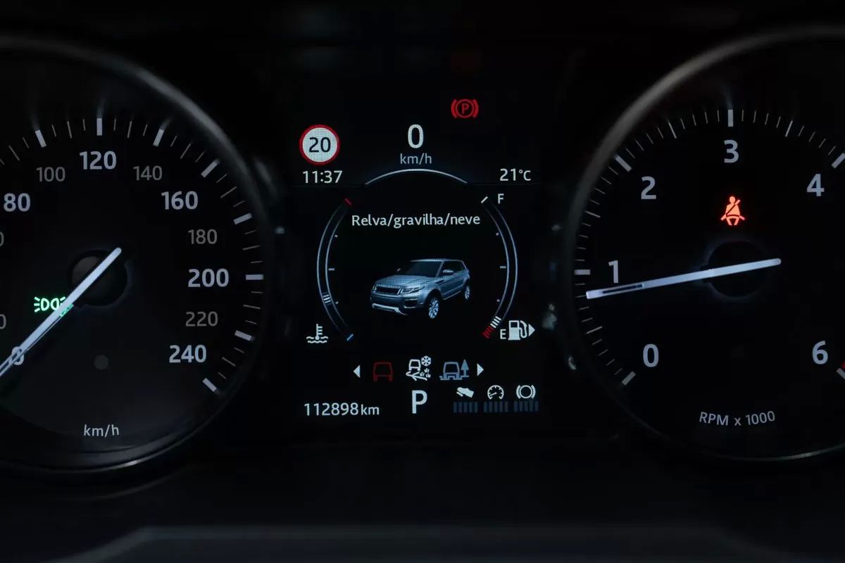 land-rover-range-rover-evoque-2016-diesel-1999cc