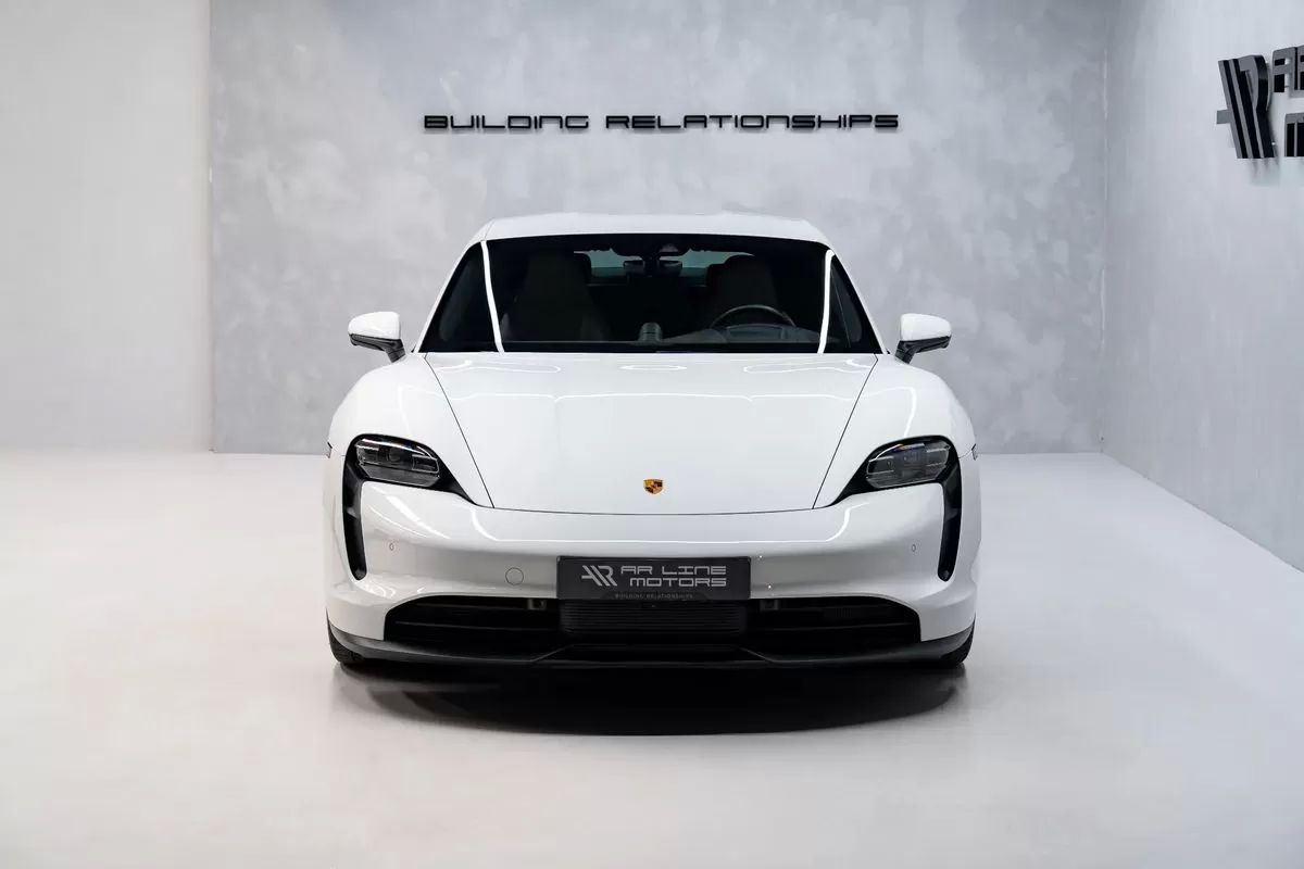 porsche-taycan-2023-eletrico-0cc