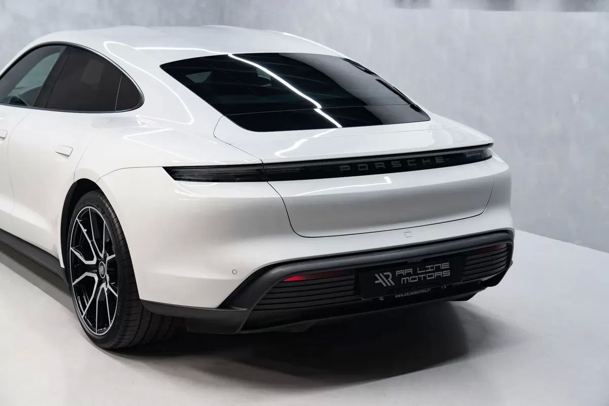 porsche-taycan-2023-eletrico-0cc