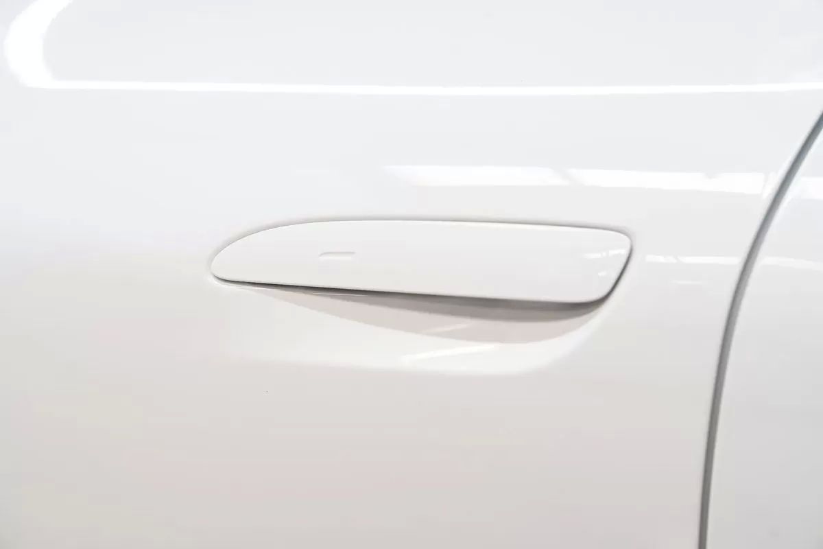 porsche-taycan-2023-eletrico-0cc