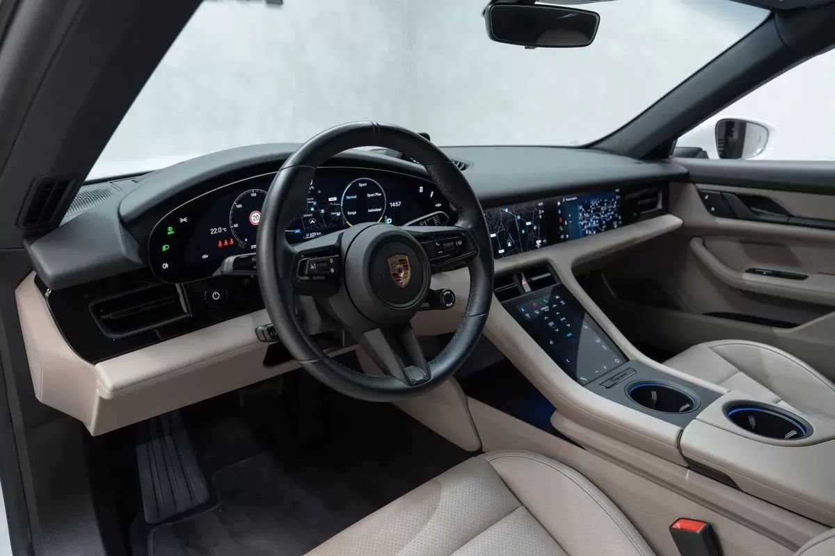 porsche-taycan-2023-eletrico-0cc