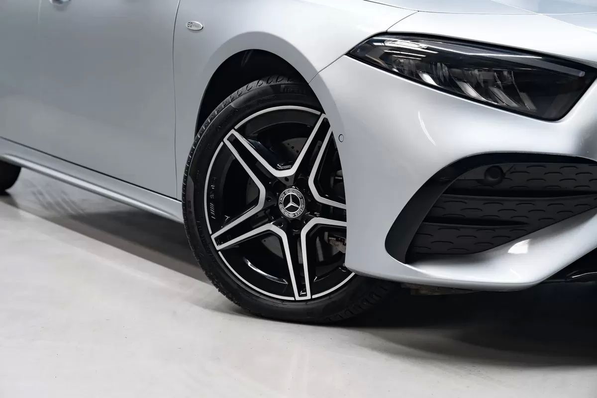 mercedes-benz-classe-a-2025-hibrido-1332cc