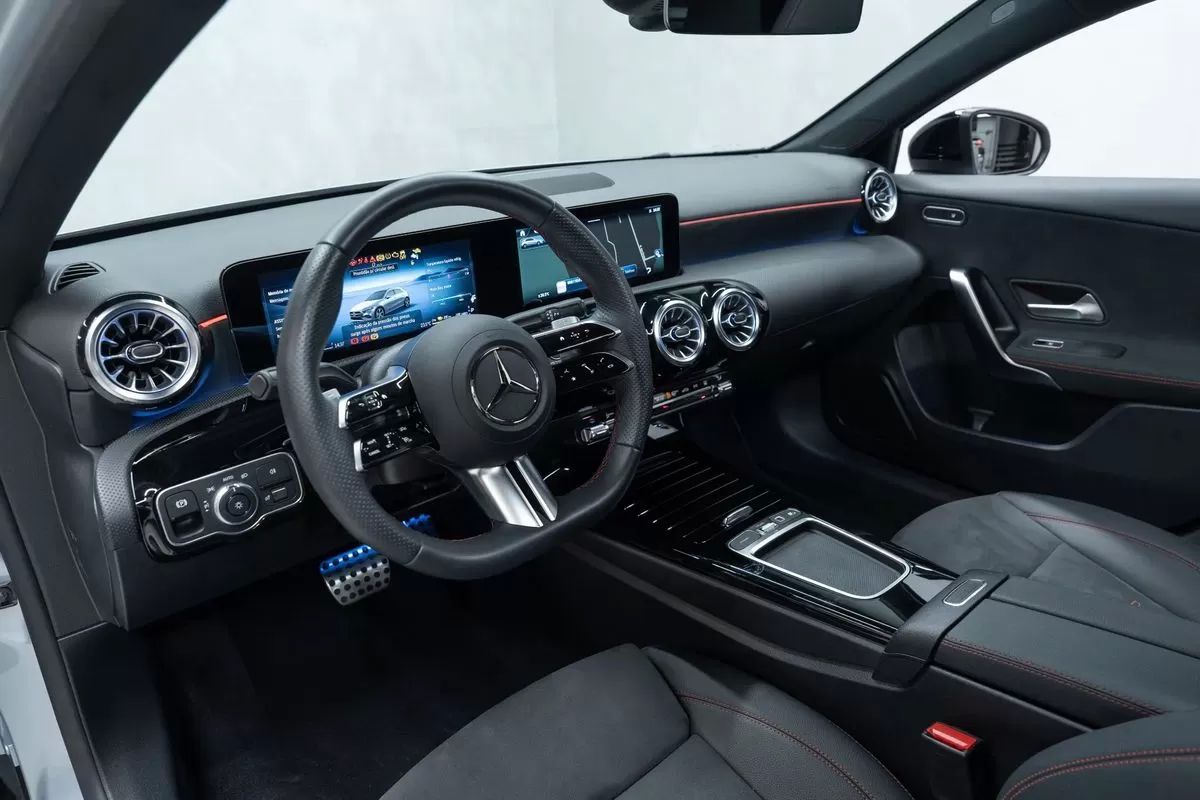 mercedes-benz-classe-a-2025-hibrido-1332cc