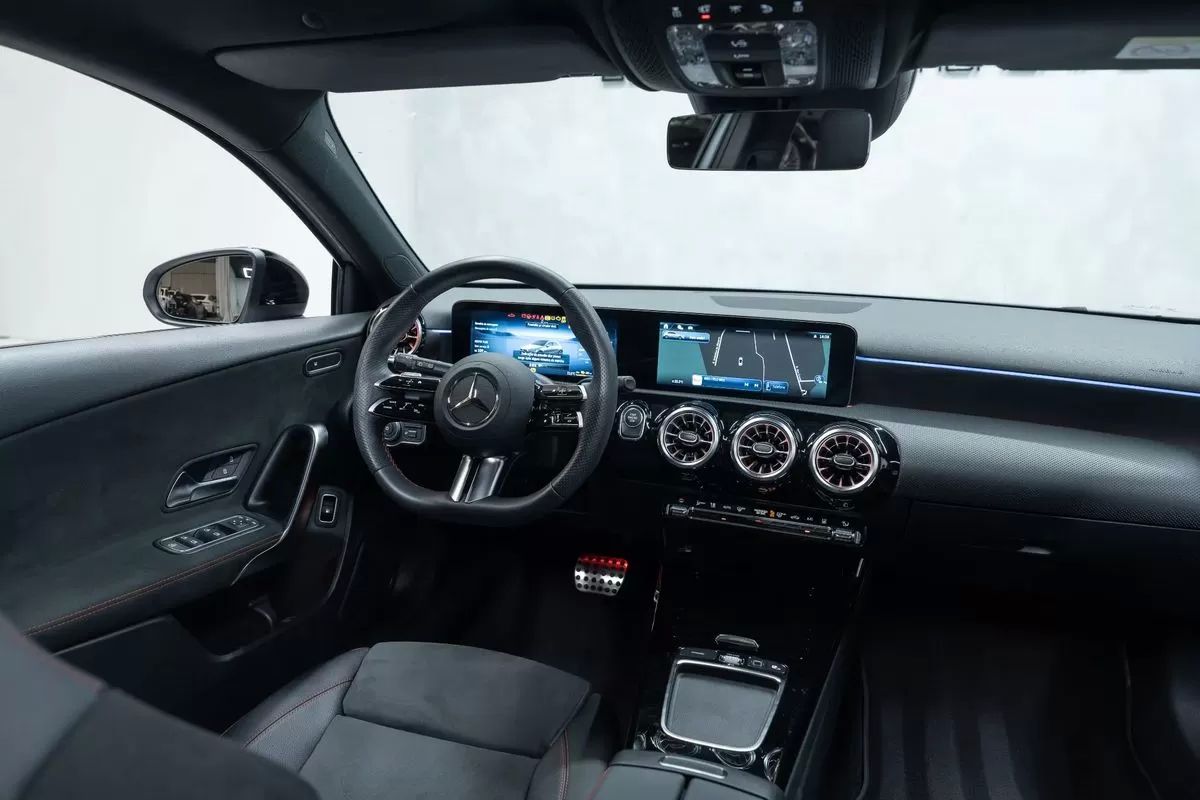 mercedes-benz-classe-a-2025-hibrido-1332cc