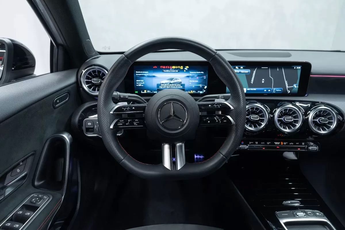 mercedes-benz-classe-a-2025-hibrido-1332cc