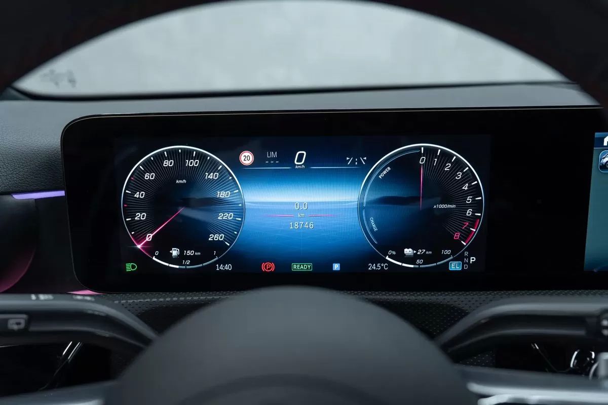 mercedes-benz-classe-a-2025-hibrido-1332cc