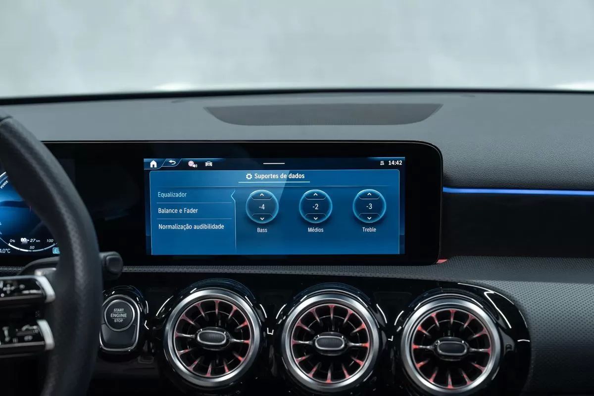 mercedes-benz-classe-a-2025-hibrido-1332cc