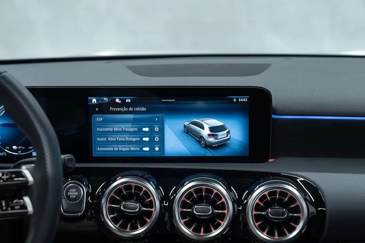 mercedes-benz-classe-a-2025-hibrido-1332cc