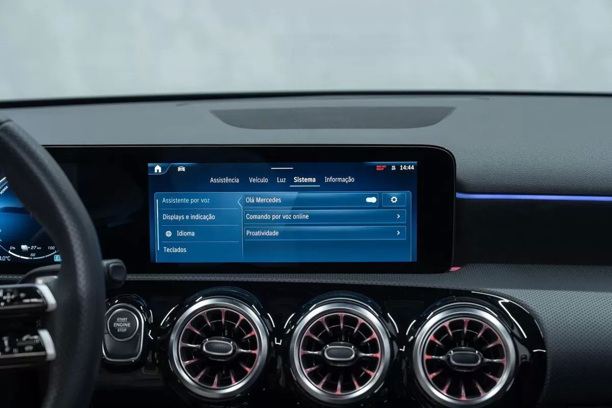 mercedes-benz-classe-a-2025-hibrido-1332cc