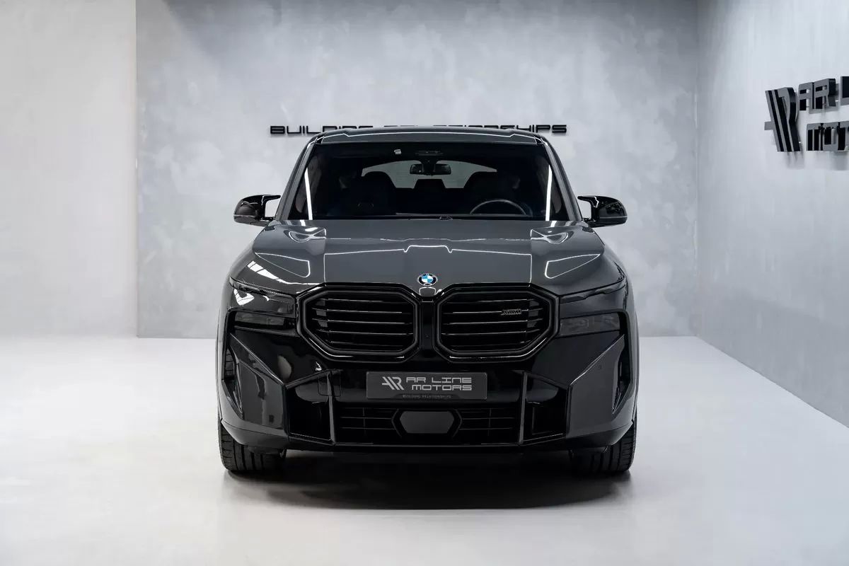 bmw-xm-2024-hibrido-4395cc