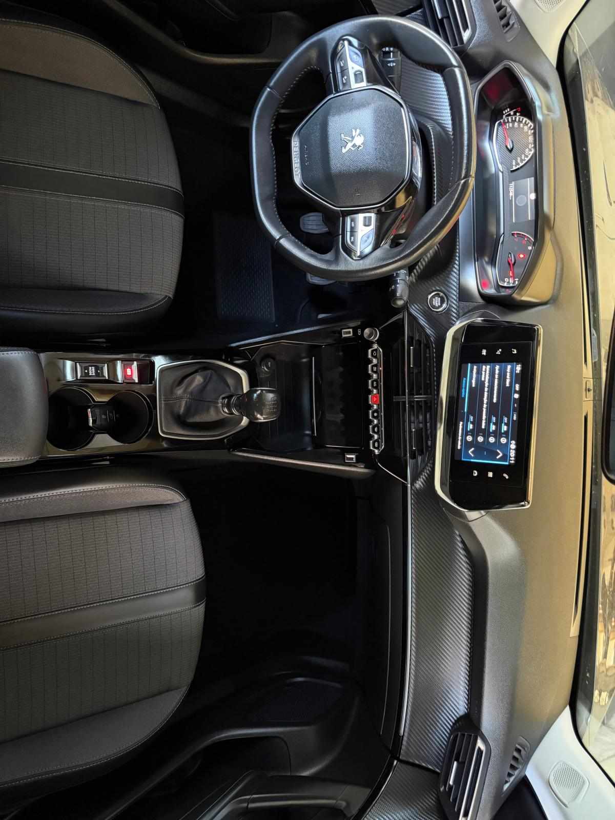 peugeot-2008-2021-diesel-1499cc