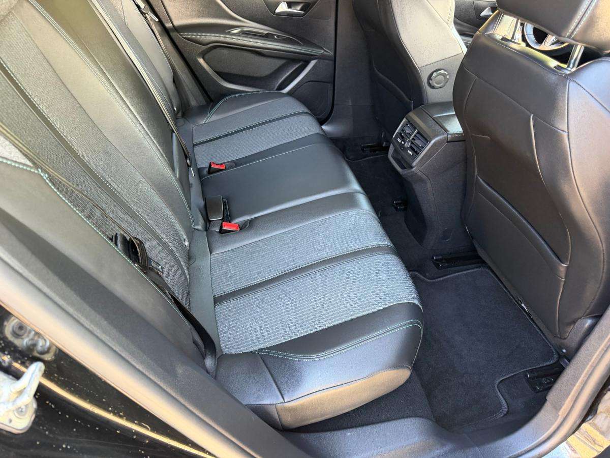 peugeot-3008-2022-diesel-1499cc