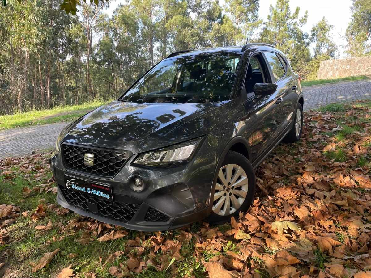 seat-arona-2023-gasolina-999cc
