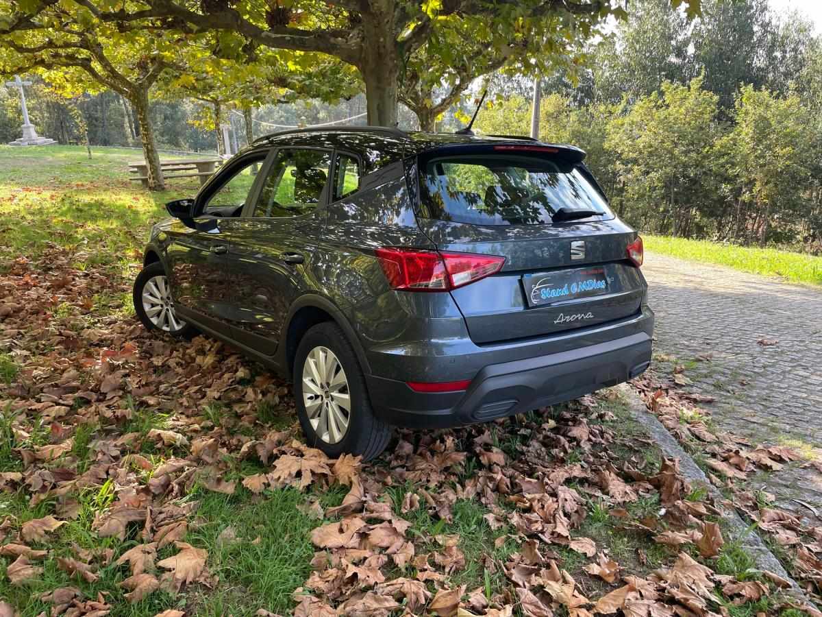 seat-arona-2023-gasolina-999cc
