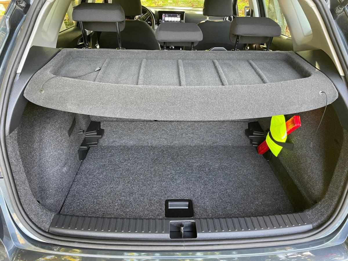 seat-arona-2023-gasolina-999cc