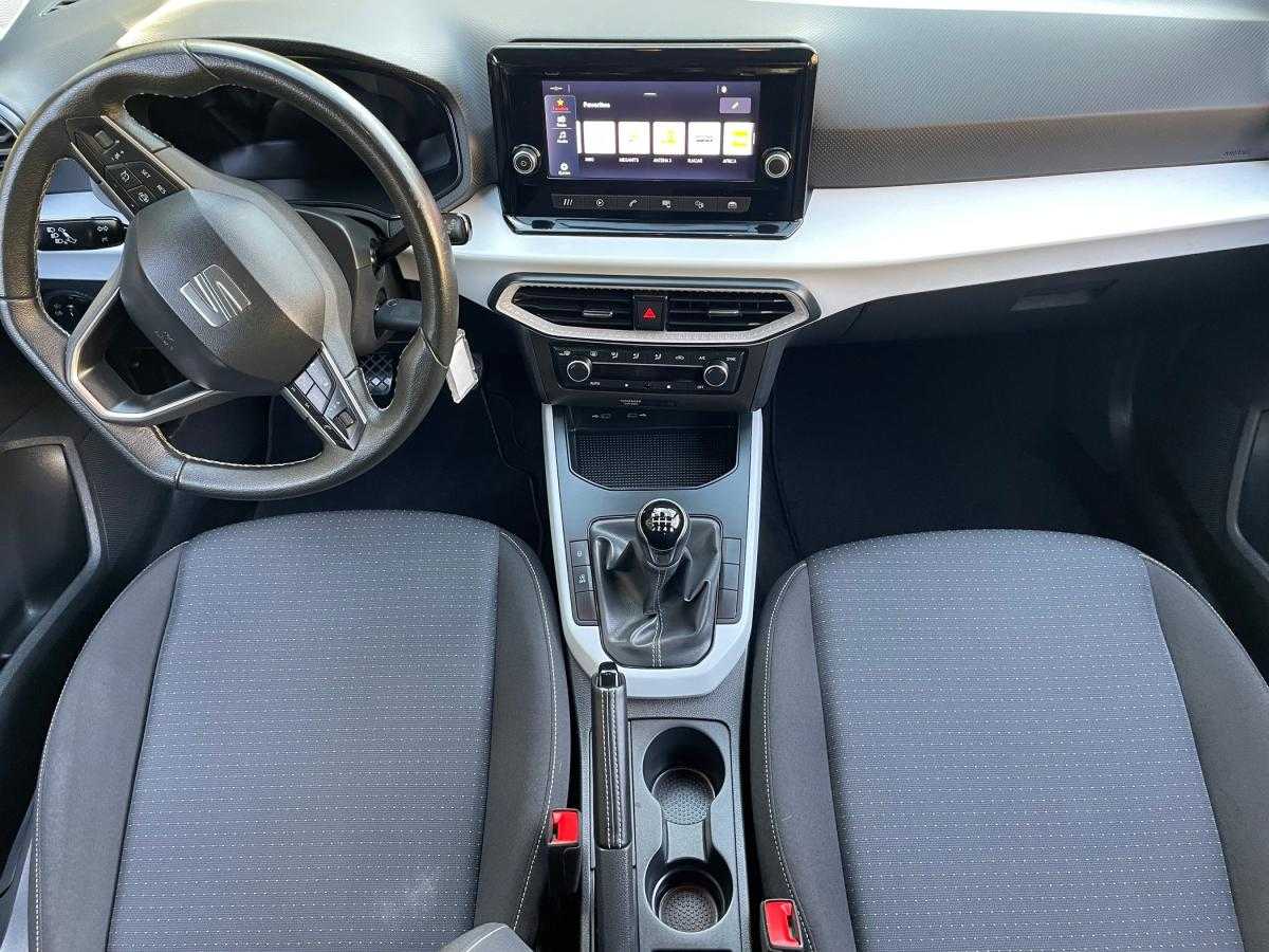 seat-arona-2023-gasolina-999cc