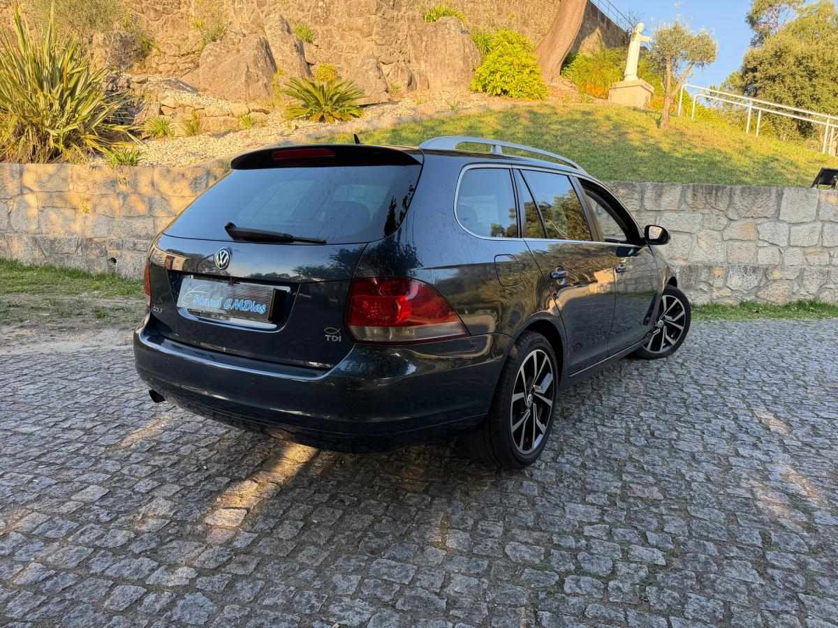 volkswagen-golf-variant-2010-diesel-1598cc