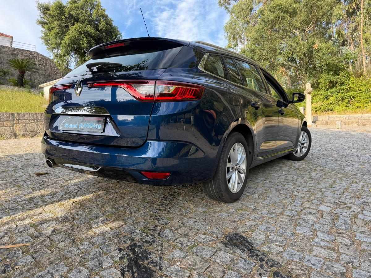 renault-megane-sport-tourer-2017-diesel-1461cc