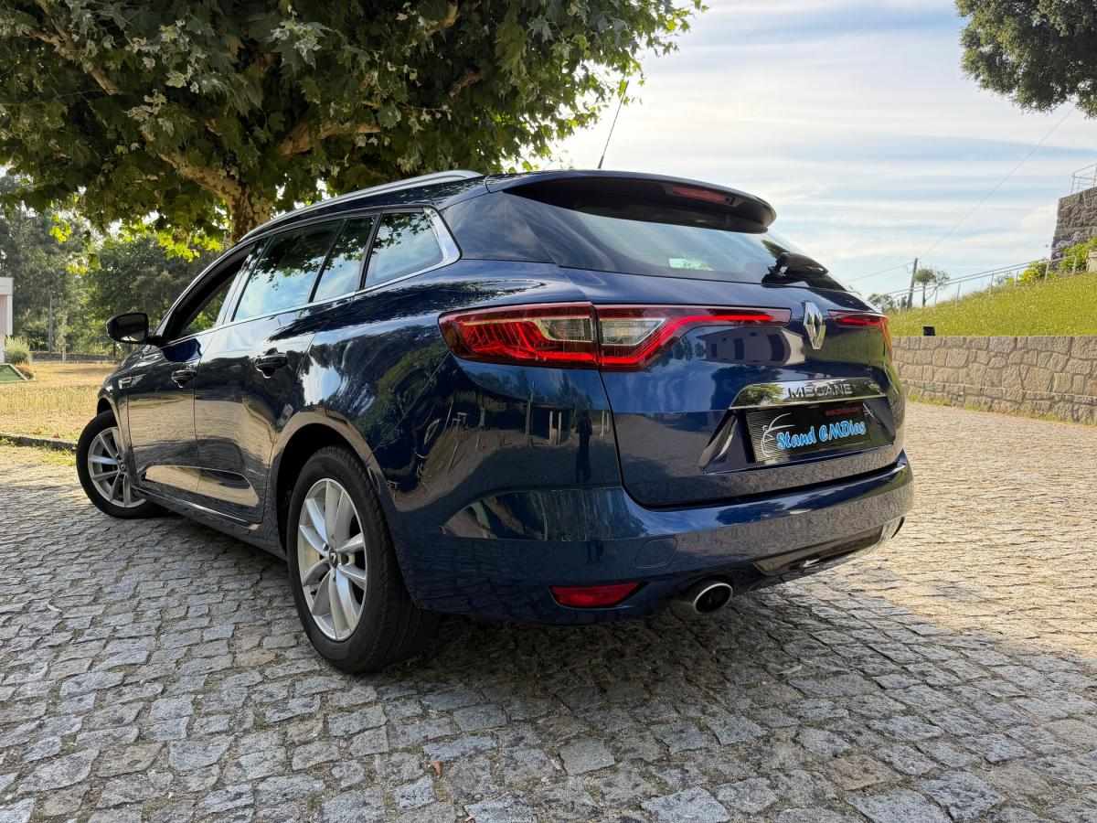 renault-megane-sport-tourer-2017-diesel-1461cc
