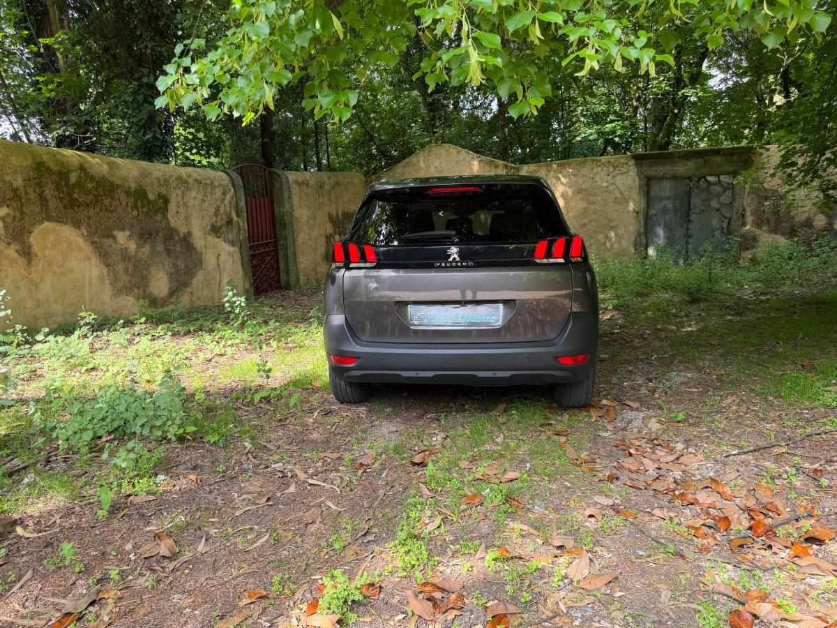 peugeot-5008-2017-diesel-1560cc