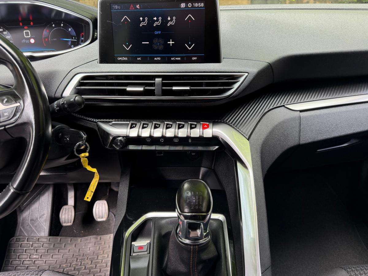 peugeot-5008-2017-diesel-1560cc