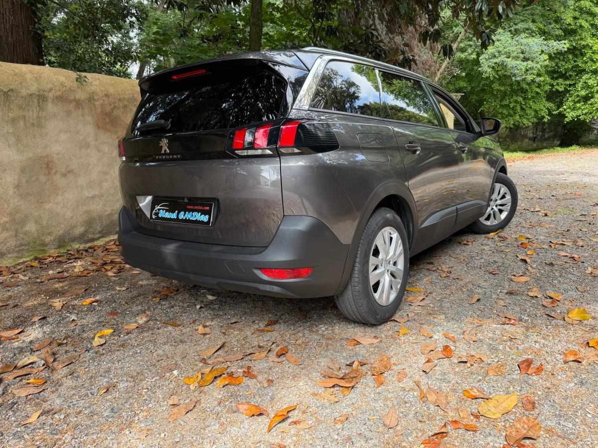 peugeot-5008-2017-diesel-1560cc