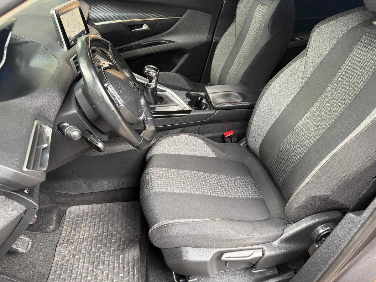 peugeot-5008-2017-diesel-1560cc
