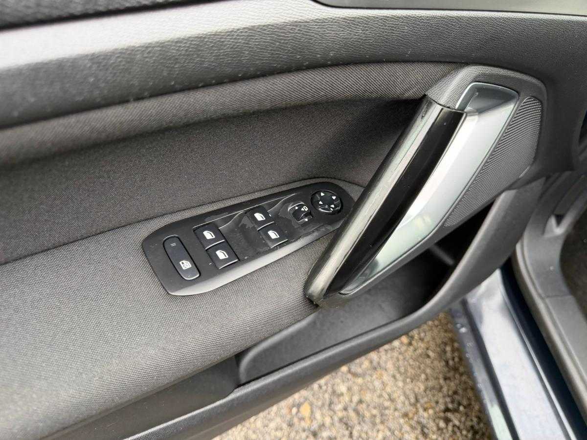 peugeot-308-2017-diesel-1560cc