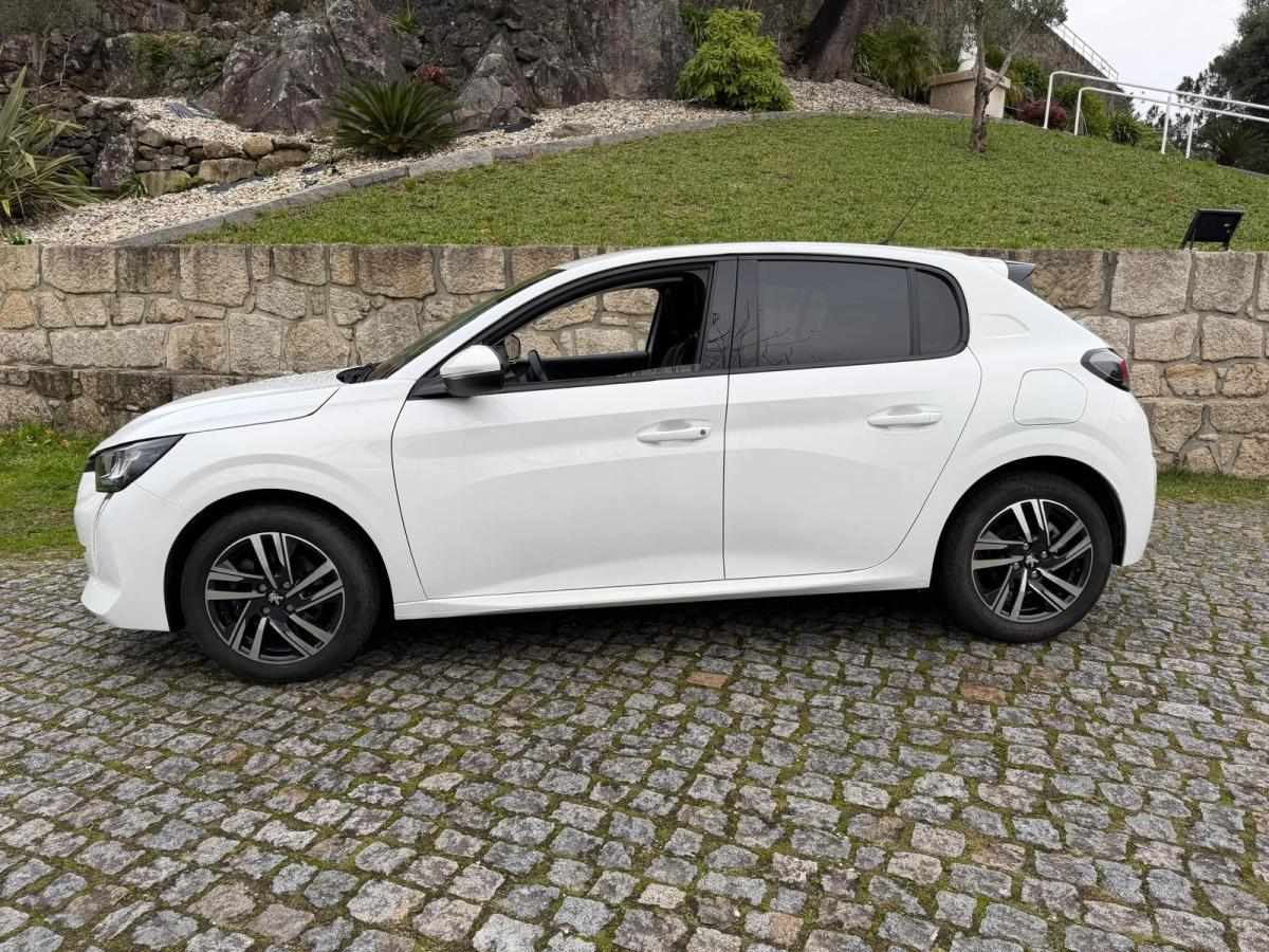 peugeot-208-2021-diesel-1499cc
