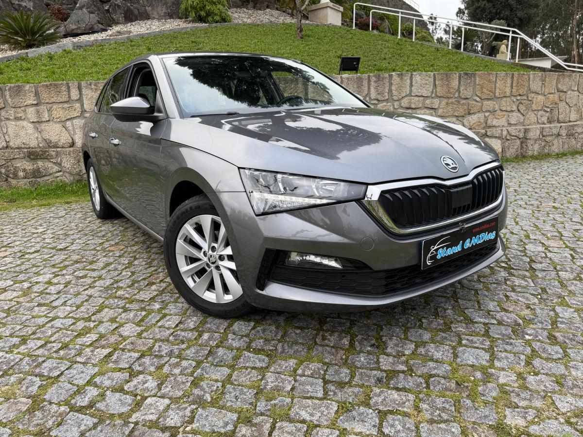 skoda-scala-2023-gasolina-999cc